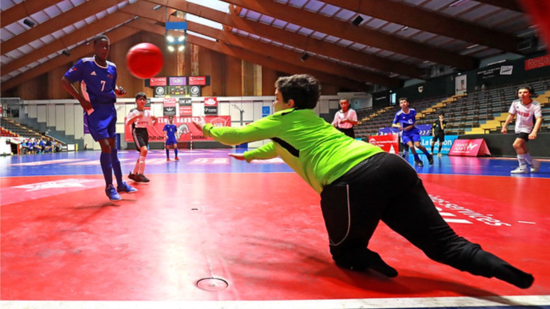 Image hover effect image