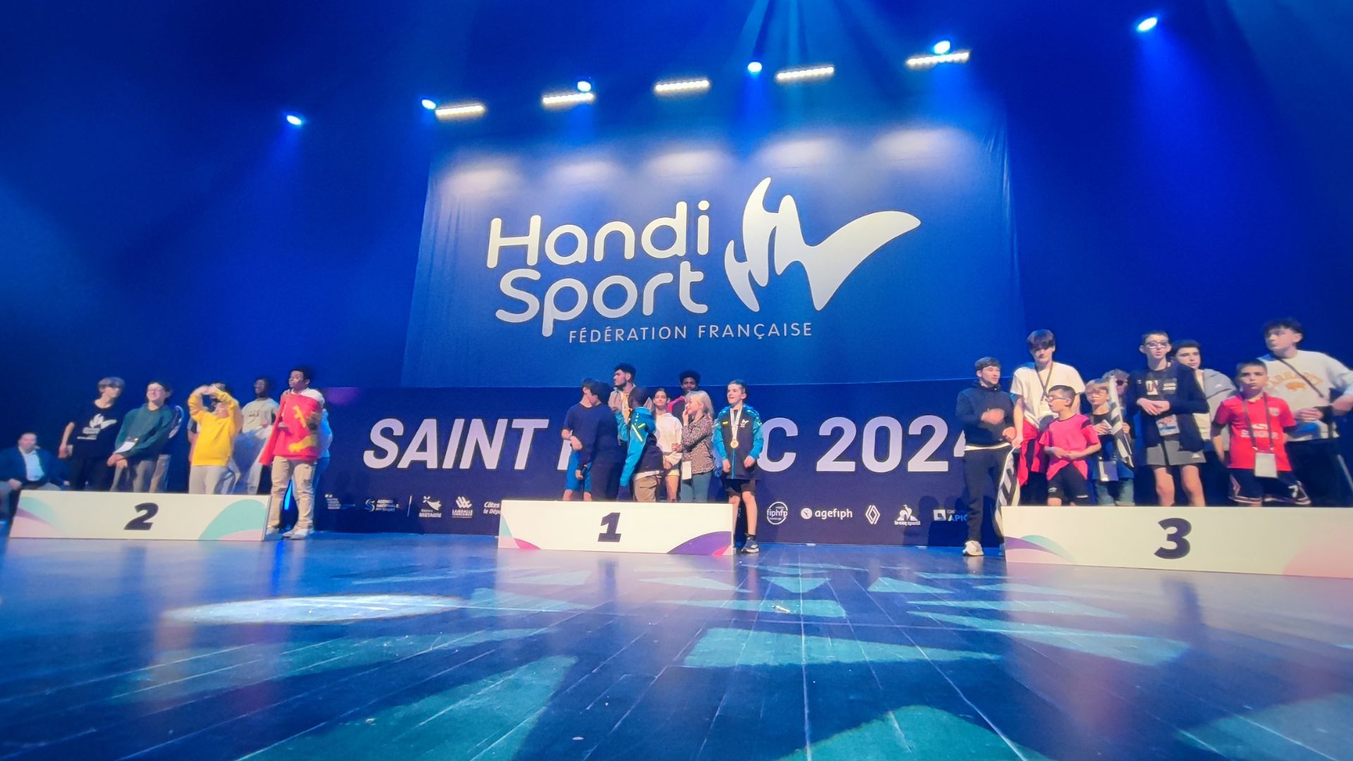 Image hover effect image