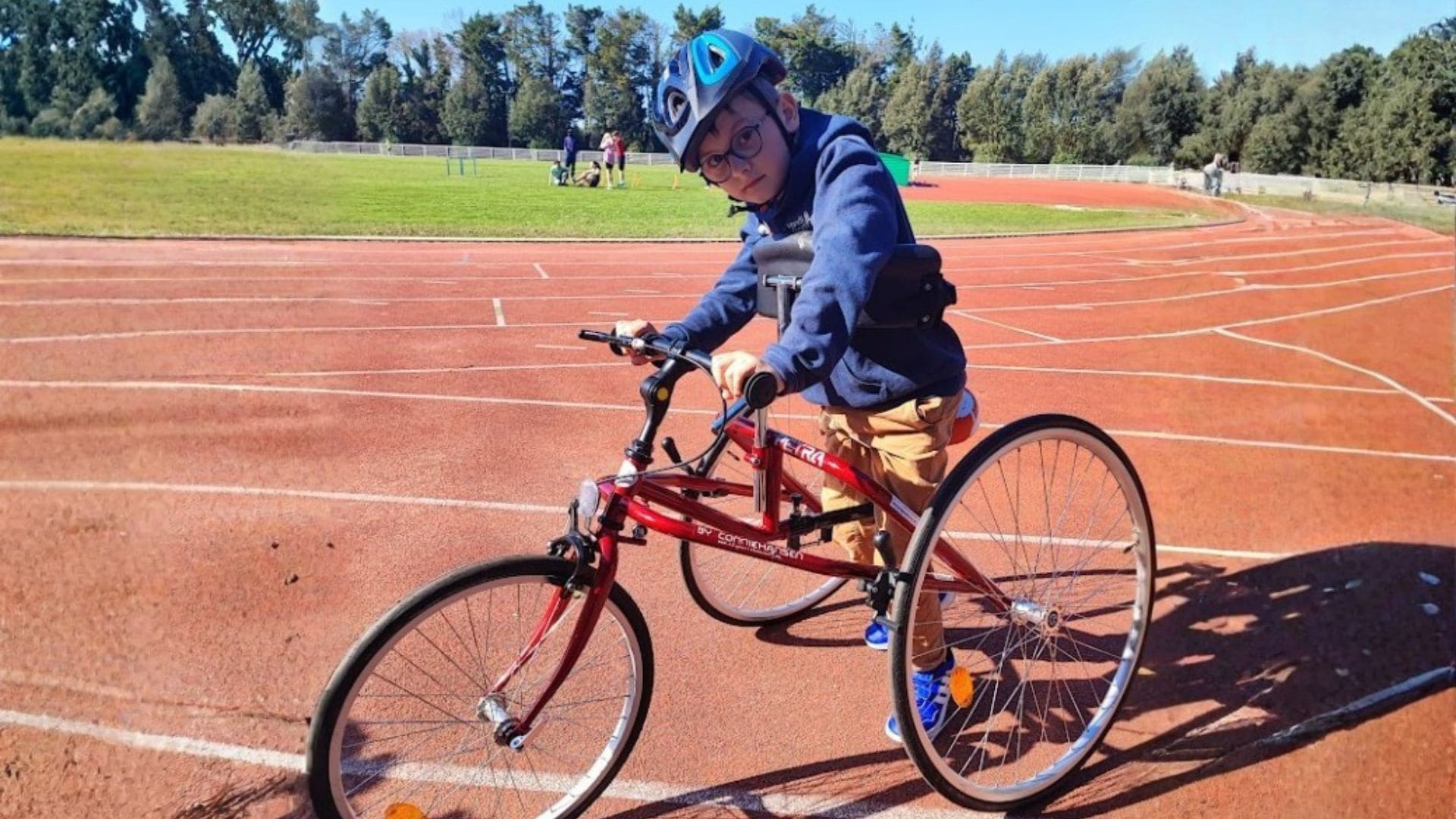 Image hover effect image